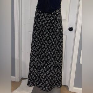 Vintage Studio Y2K black white floral long maxi skirt size large